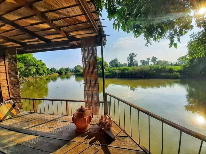Rustic​ Charm​ Suphan​ Ban Tha Pong Exterior photo
